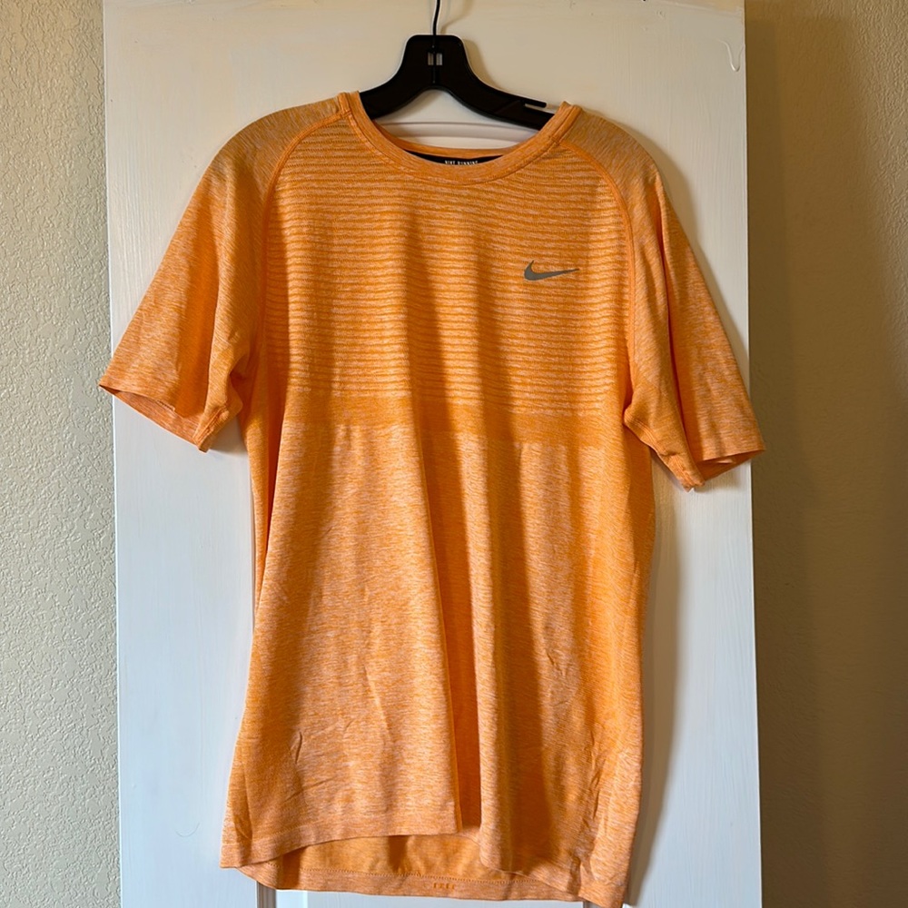 Nike Dry Fit - Large